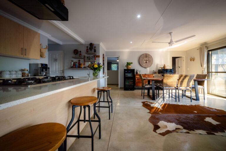 4 Day Rafiki Bush Lodge Safari